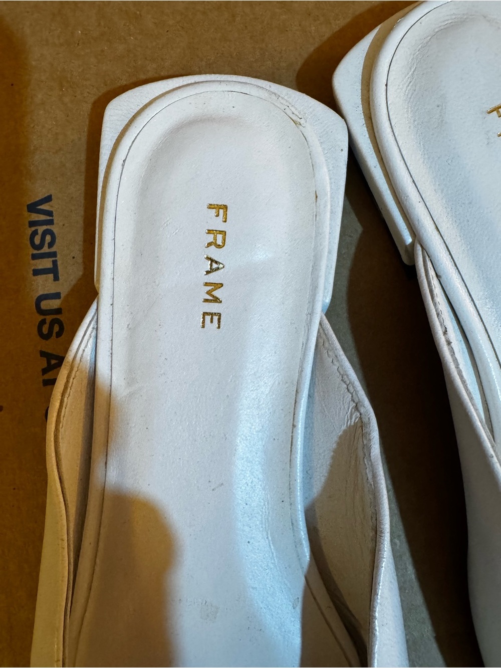 Frame White Square-Toe Leather Mules - Picture 2 of 4
